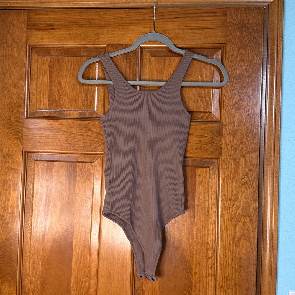 Brown Ribbed Bodysuit - Picture 3 of 3